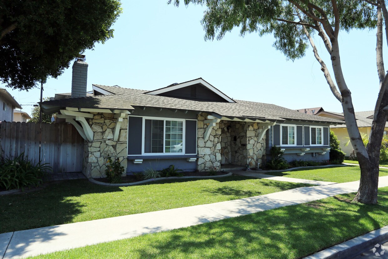 Primary Photo - 7592 Volga Dr