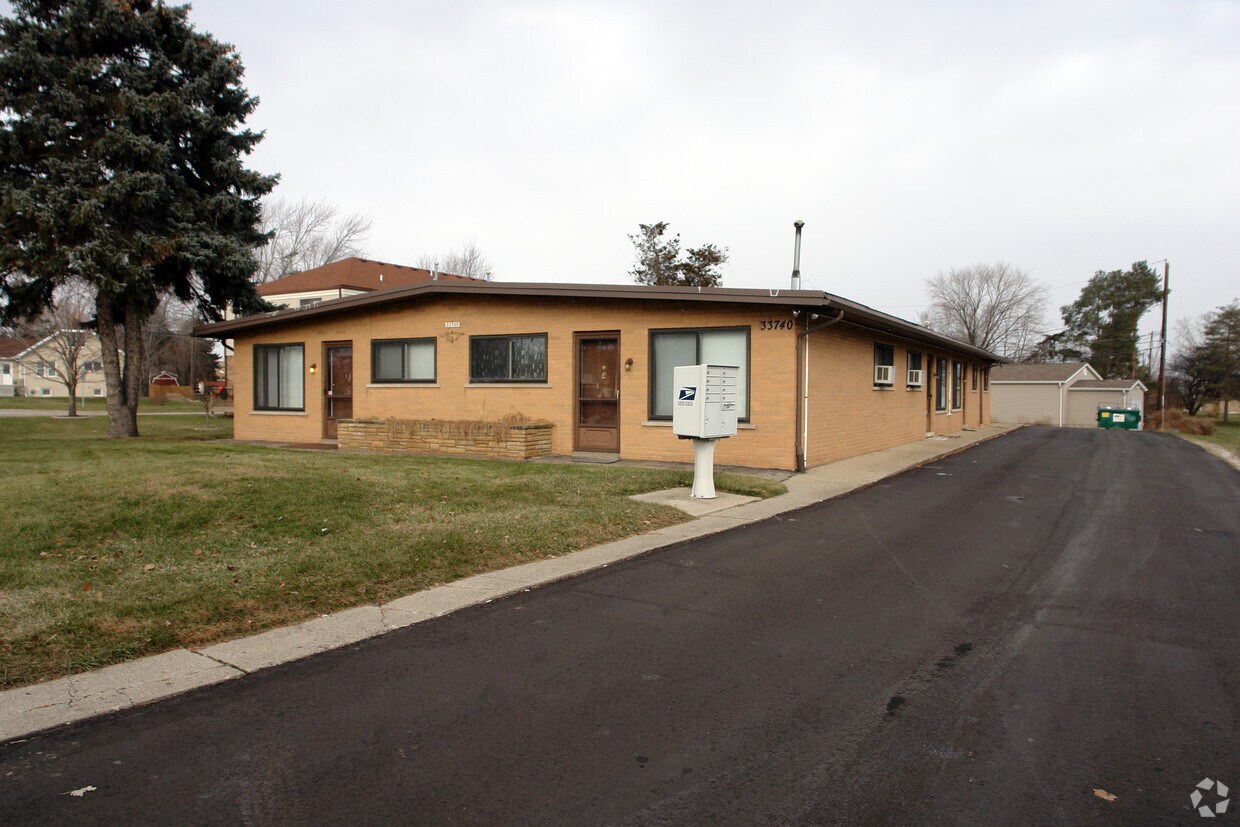 33740 Utica Rd, Fraser, MI 48026 Apartments in Fraser, MI