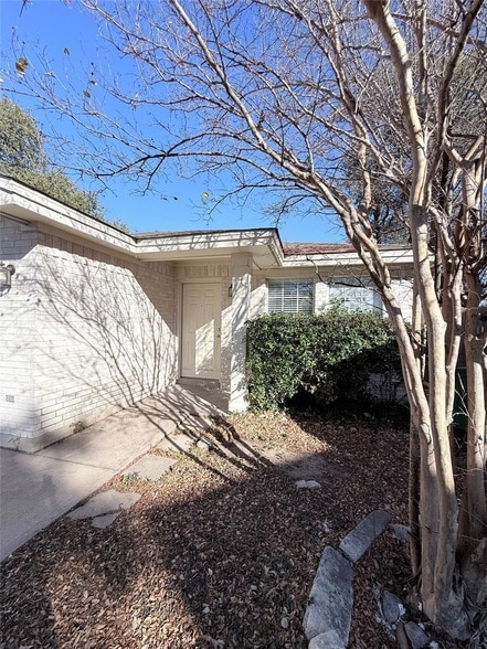 Building Photo - 8621 Talyne Chaise Cir