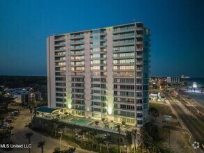 Building Photo - 2060 Beach Blvd