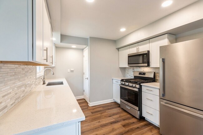 Foto del edificio - 433 Wildwood Dr