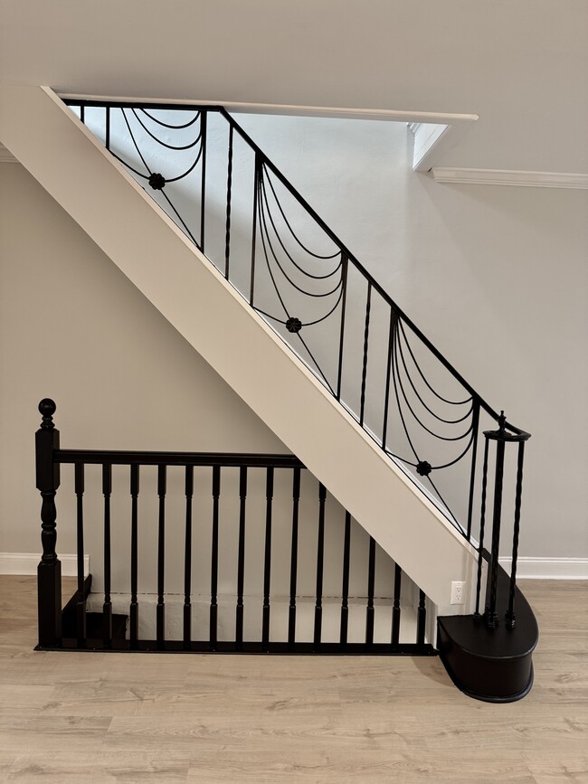 Photo - 2322 S Hutchinson St House