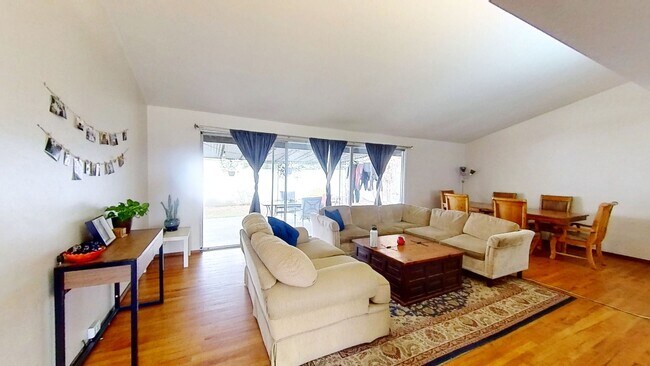 Foto del edificio - WALK TO SDSU! 5 bed 2 bath House w/ A/C