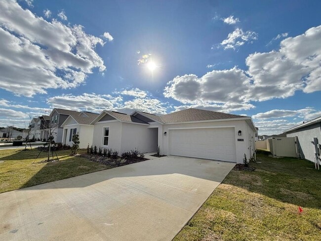 Building Photo - 2122 Chris Dr