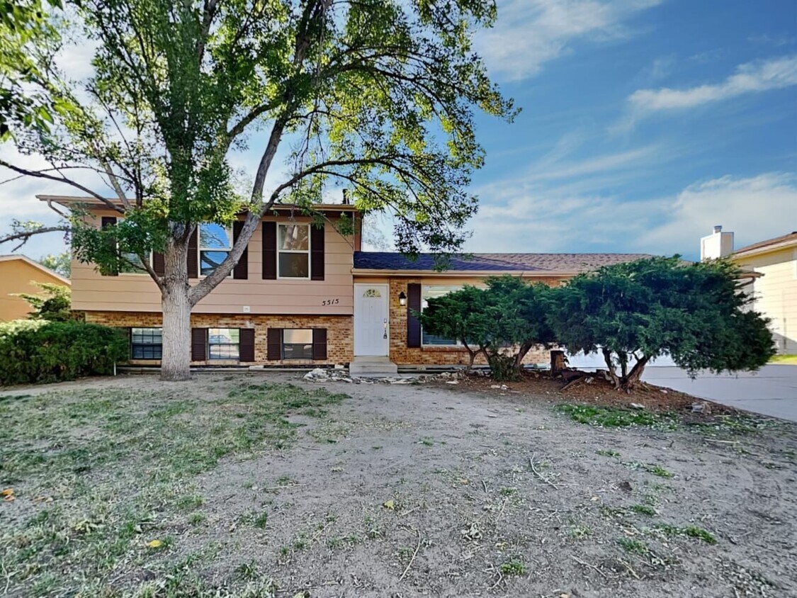 Primary Photo - 5515 Trout Creek Pass Dr