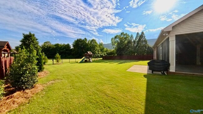Building Photo - 4504 Hampton View Dr