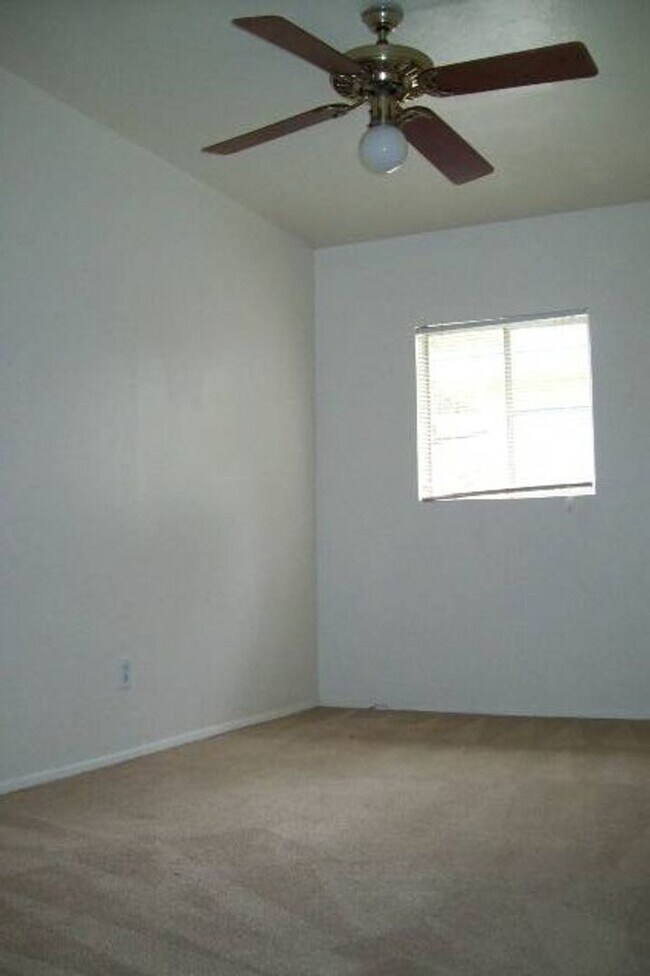 Foto del edificio - ? 1 Bed 1 Bath in Tempe – Available August...