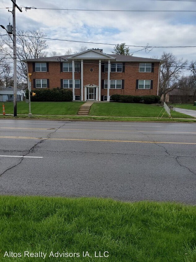 Primary Photo - 5616 Hickman Rd