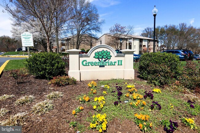 Foto del edificio - 7814 Hanover Pkwy