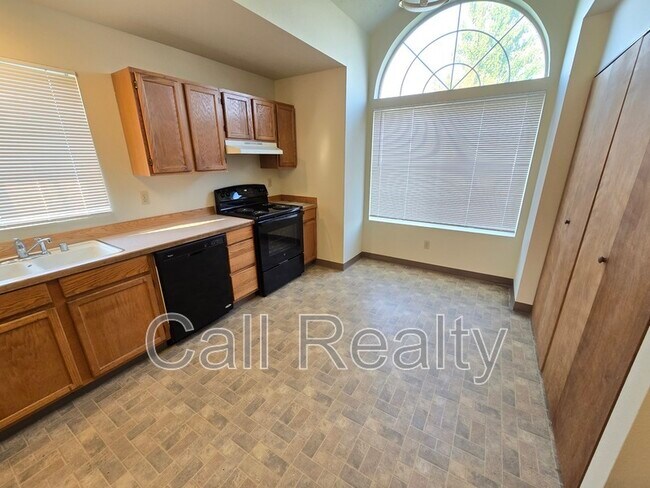 Foto del edificio - 5116 S Smith Ct