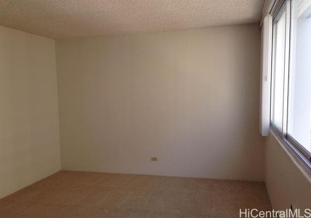 Building Photo - 1560 Kanunu St