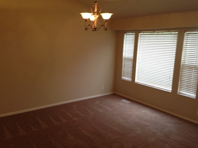Building Photo - 5965 W Wolf Creek Court