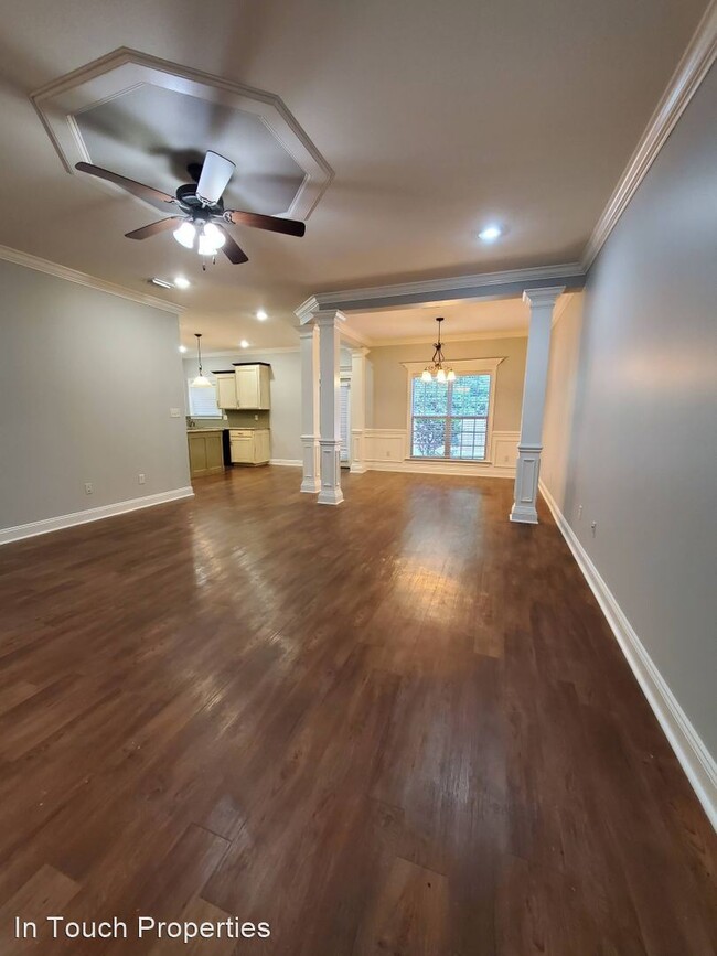Building Photo - 3 br, 2 bath House - 3847 Napa Dr