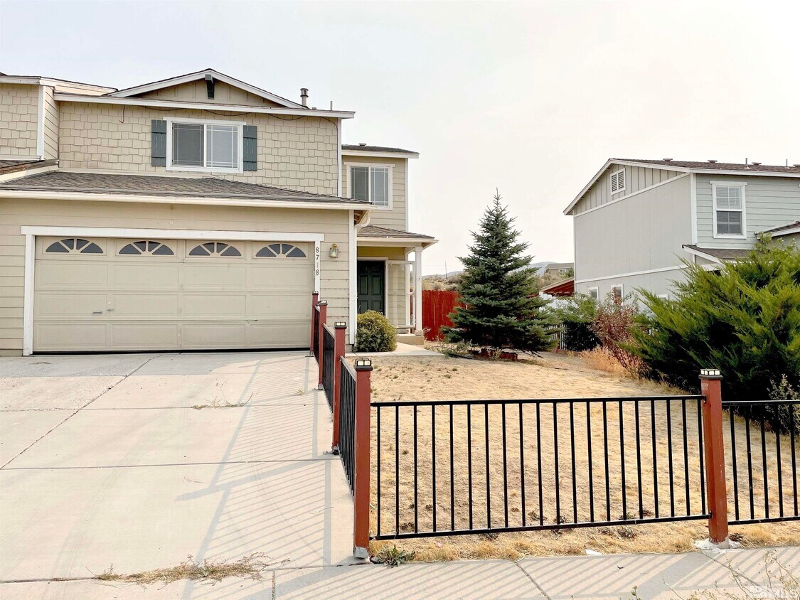 Foto principal - 8718 Sunset Breeze Dr