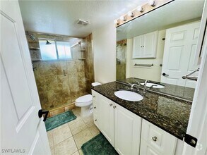 Building Photo - 8244 Key Royal Cir
