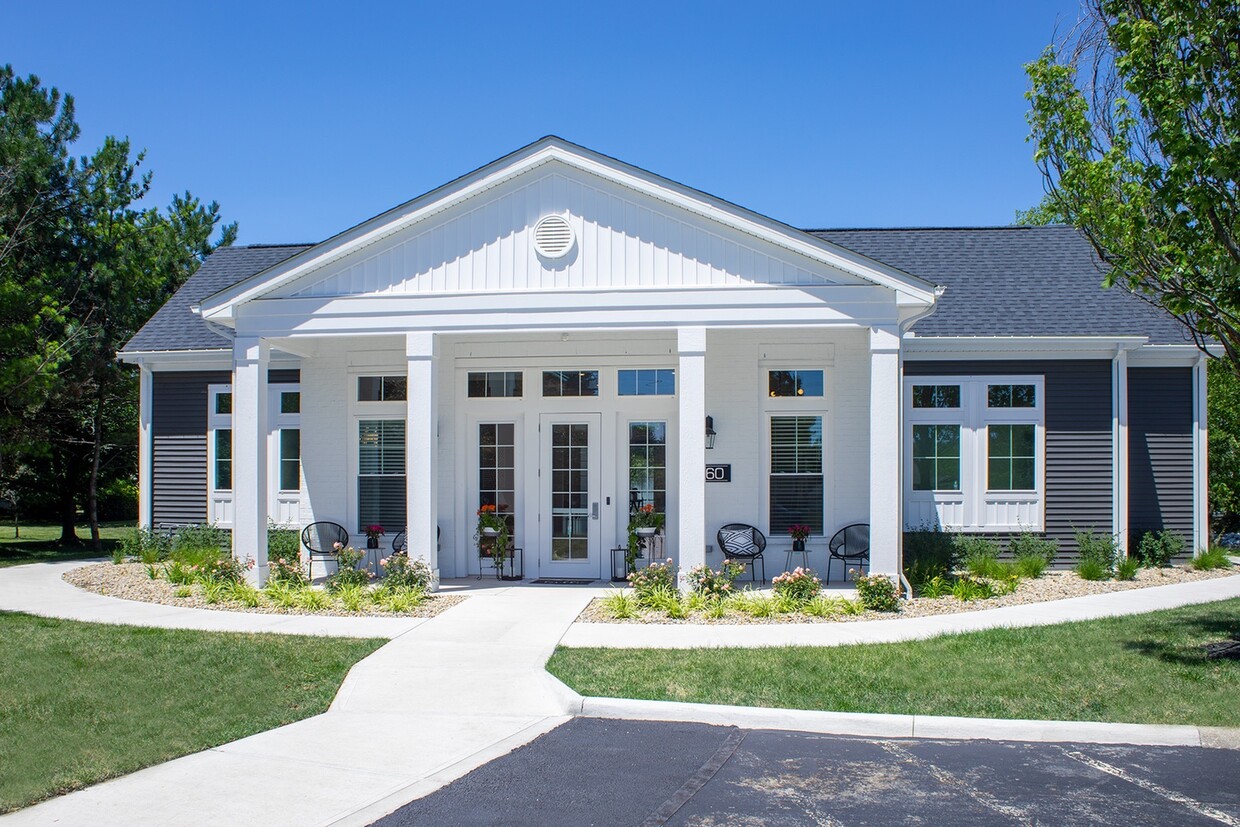 Lakes Clubhouse Exterior - The Lakes Of Olentangy