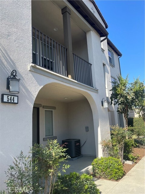 Building Photo - 544 Calle Estrella