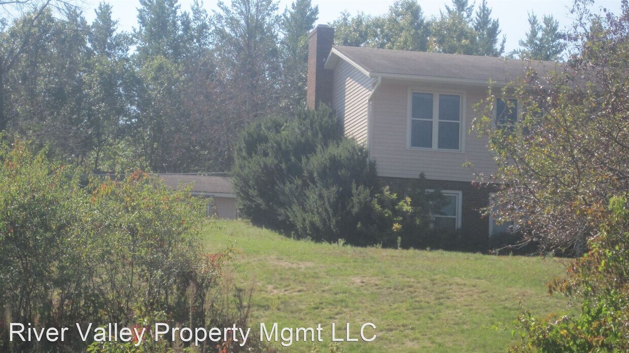 Building Photo - 3 br, 2 bath House - 6519 S. Shore Dr