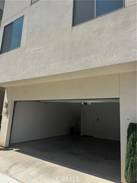 Building Photo - 1654 Pomona Ave