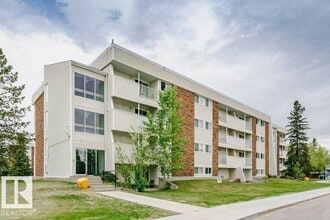 Building Photo - 11255 31 Ave NW