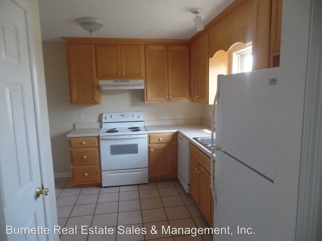 Foto del edificio - 3 br, 2.5 bath House - 750 Republic Road