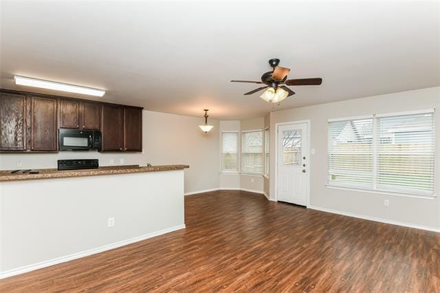 Foto del edificio - 10624 Wild Oak Dr