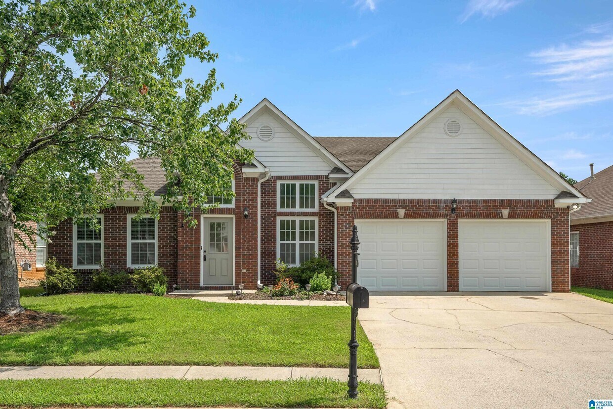 Foto principal - 141 Calumet Dr