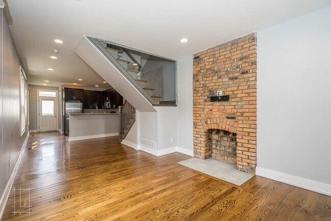 Foto del edificio - 160-162 E 3rd Ave