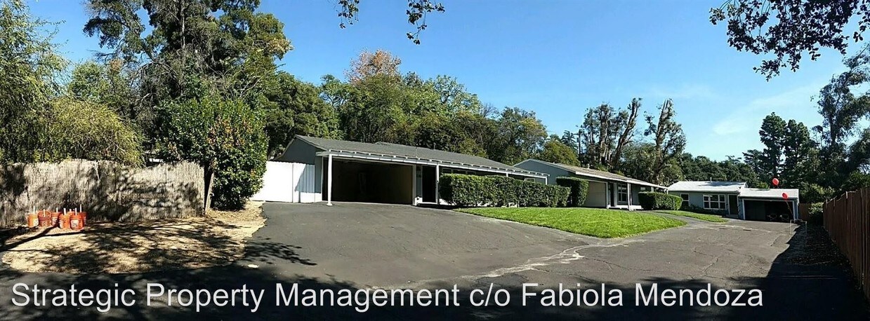 Foto principal - 3288-3290 N Raymond Ave