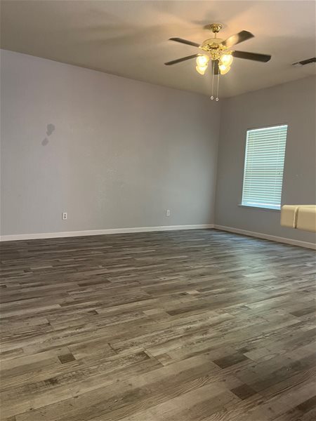 Building Photo - 1007 Mariposa Dr