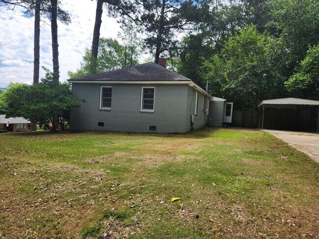Foto del edificio - 3 Bedrooms 1.5 Baths - North Columbus - La...