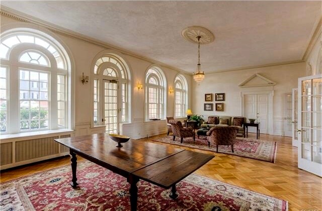 Foto del edificio - 5621 Cary Street Rd