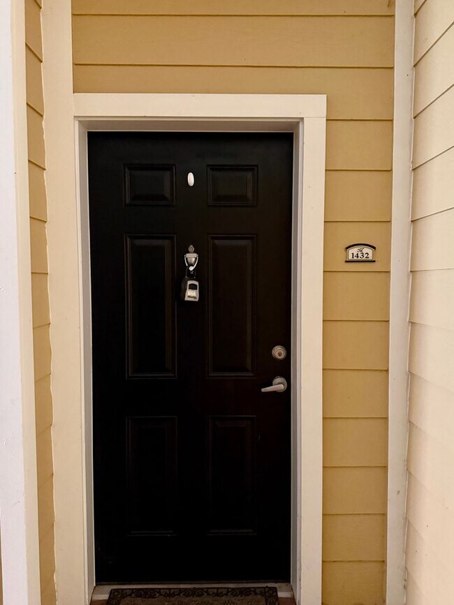 Foto del edificio - 8539 Gate Pkwy W