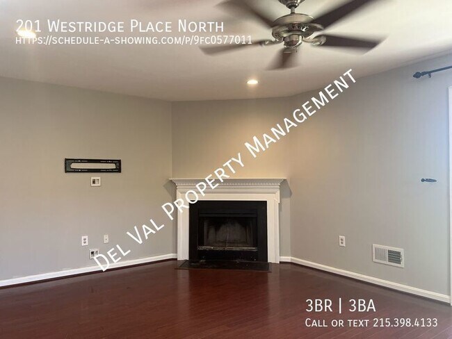 Foto del edificio - Spacious 3-Bd Townhome For Rent -  201 Wes...