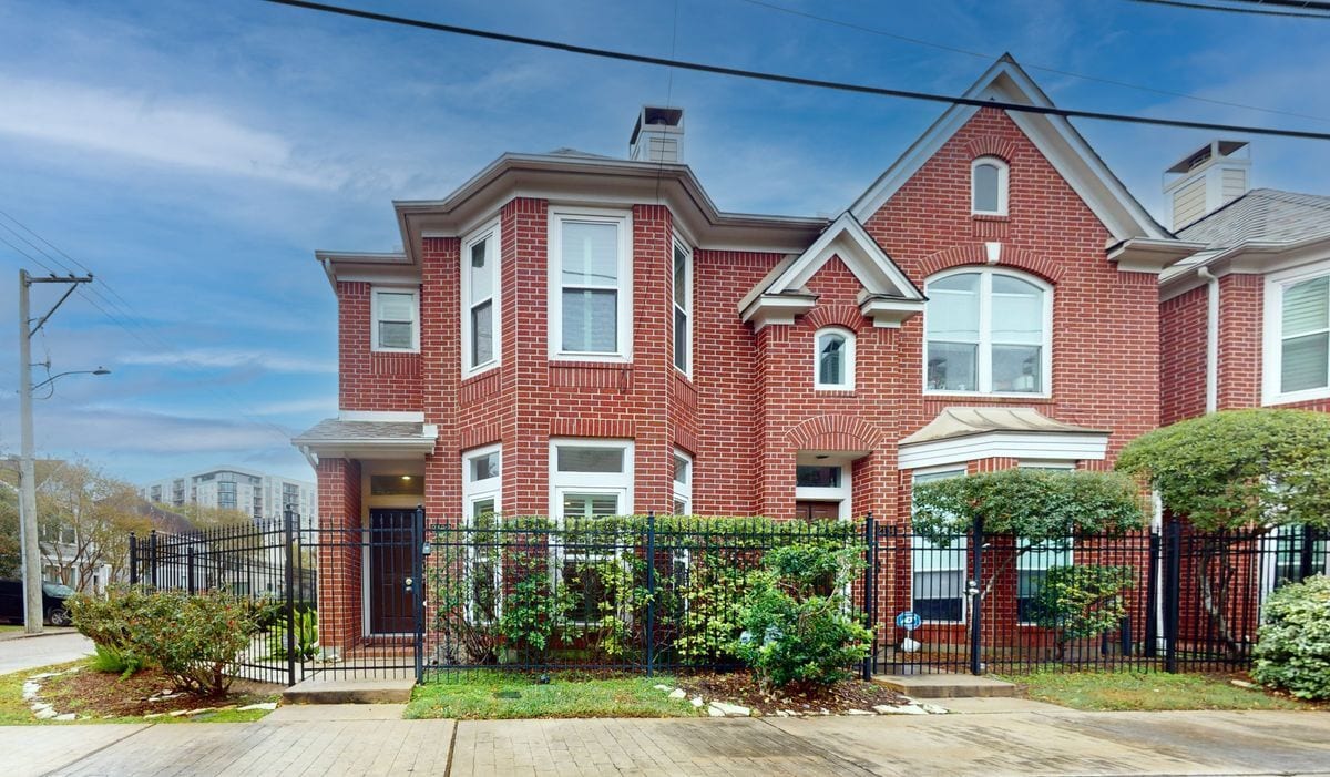 Photo - 2102 Gillette Street