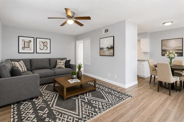 Foto del edificio - 4832 Locke Ave