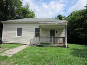 Building Photo - 615 Gilliam St