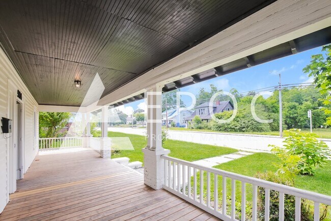 Foto del edificio - 504 Lexington Ave