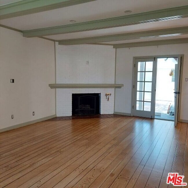 Foto del edificio - 341 S Rodeo Dr