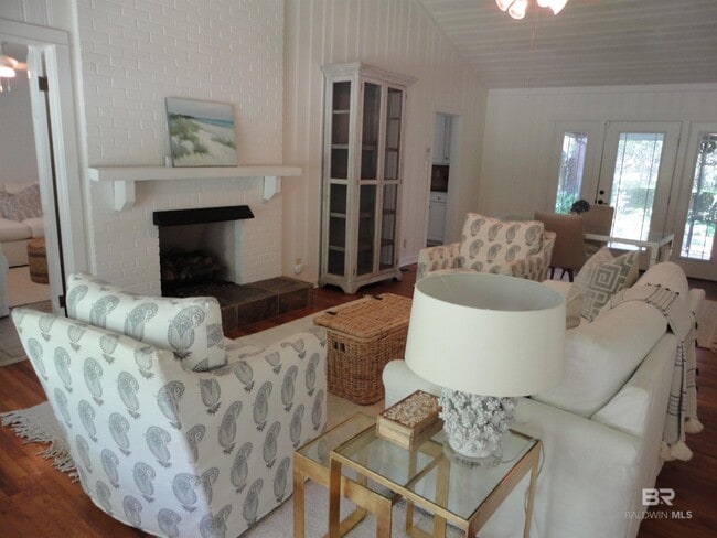 Foto del edificio - 371 S Church St