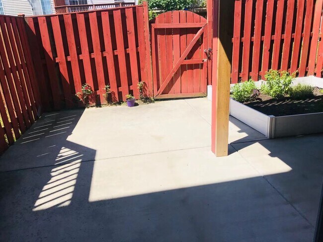 Photo - 3227 Halcyon Ct Townhome