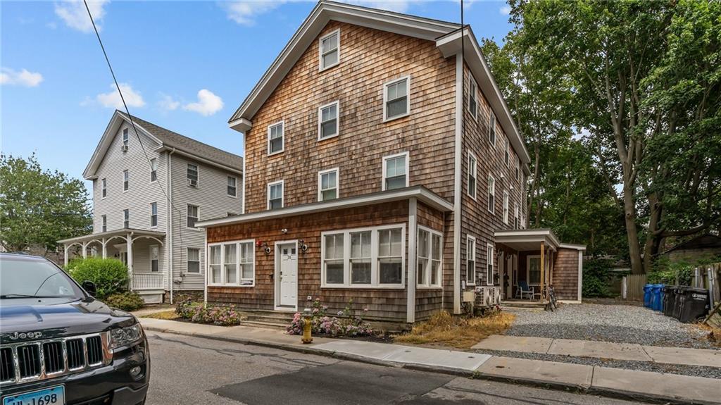 Primary Photo - 16 Brinley St