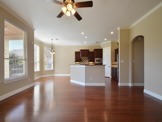 Building Photo - 1001 Sunflower Trail