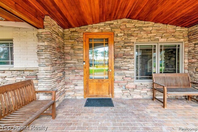Foto del edificio - 5760 Snowshoe Cir