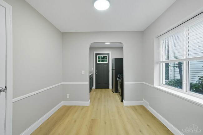 Foto del edificio - 5716 Hamilton Ave