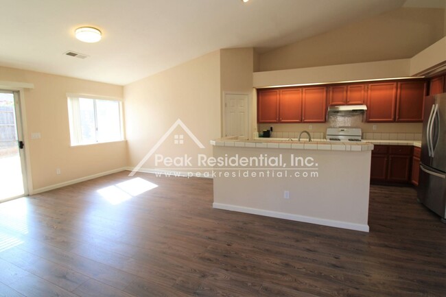 Building Photo - 3 br, 2 bath House - 6308 Brockenhurst Dr