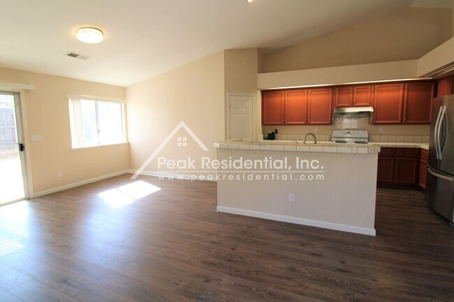 Foto del edificio - 3 br, 2 bath House - 6308 Brockenhurst Dr