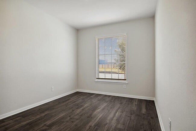 Building Photo - 10355 Red Cardinal Dr