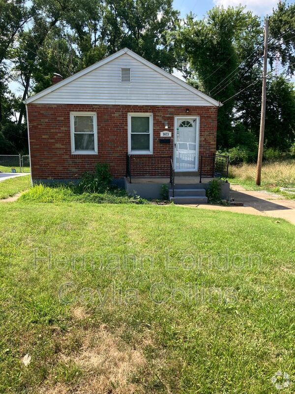Building Photo - 3673 Park Lawn Dr
