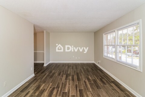 Building Photo - 5755 Bearing Way